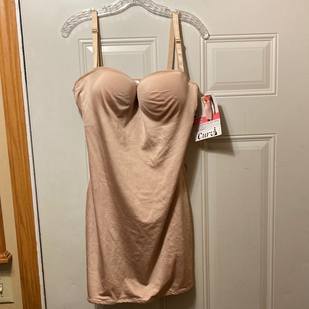 Nude Strapless Slip  - Seamless Support Shapewear 44C‎ NWT